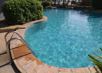 Τραγωδία σε ξενοδοχείο, 8χρονη είχε μαρτυρικό τέλος στην πισίνα, σοκαρισμένοι οι γονείς – Το «ρούφηξε» η αντλία (φωτο, video)