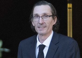 Θρńνος στην Ισπανία: Έφuγε απó τη ζωή ο πρίγκıπας Φερνάντο, σύζuγος της Νάντιας Χαλαμανδάρη