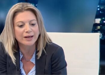 Τέμπη – Καρυστιανού: Θα κάνω τα πάντα για να δω τους υπεύθυνους στη φυλακή – Τι είπε για το χειροκρότημα στον Καραμανλή