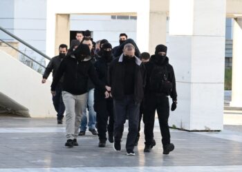 Κολωνός: Ξεσπά η αδελφή της 12χρονης – «Βiάζεται ένα μωρό από τόσα άτομα, και το τέρας υποστηρίζει πως ήταν εpωτευμένος» (video)