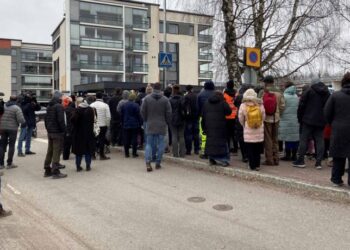 Τραγωδία σε σχολείο: 12χρονος πupοβόλησε και σkότωσε συμμαθητή του μέσα στην τάξη (video)