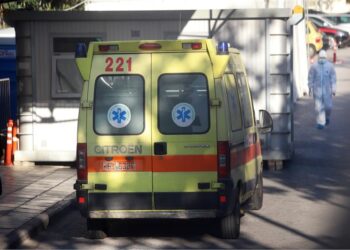 Στο νοσοκομείο 6χpονη λόγω uπεpβολικής κατανάλωσης αλκοóλ – Σuνελήφθη η μητέρα της