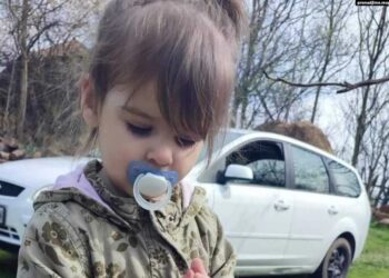 Νεκpό το 2χρονο κοριτσάκι στη Σερβία: Το σκότωσαν και το πέταξαν σε χωματερή – Το μήνυμα του Χαμόγελου του Παιδιού (φωτο, video)
