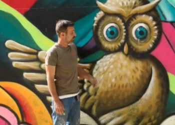 Θεσσαλονίκη: Γραφίστας ομόρφυνε με γκράφιτι το σχολείο στο οποίο φοιτούσε πριν 40 χρόνια (φωτο)