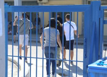 Σχολεία: Σχέδιο για Εθνικό Απολυτήριο – Τι θα γίνει με τις Πανελλαδικές (video)