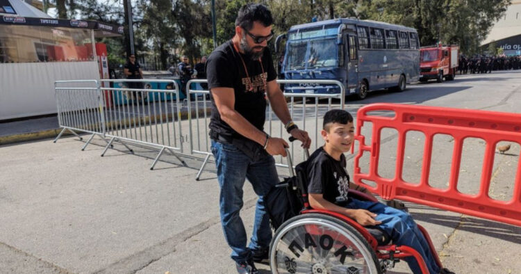 Τελικός Conference League: Ο μικρός Γιαννάκης στη Νέα Φιλαδέλφεια για το ματς Ολυμπιακός – Φιορεντίνα