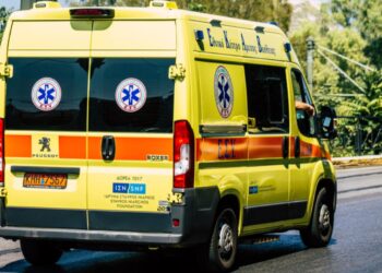 Πατέρας και θείος ξυλοκόπησαν άγρια 15χρονο επειδή τους αποκάλυψε ότι είναι ομοφυλόφιλος