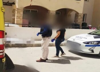 Γυναικοκτονία στην Κύπρο: Μαχαίρωσε και πέταξε από μπαλκόνι σπιτιού τη γυναίκα του