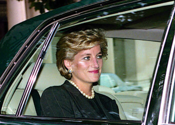 Είπε μόνο 4 λέξεις: Πυροσβέστης αποκαλύπτει τα τελευταία λόγια της Νταϊάνα 27 χρόνια μετά το τραγικό τέλος