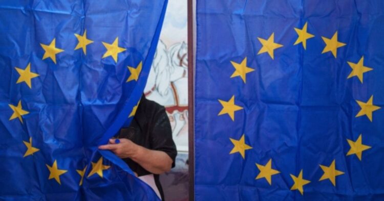 Ευρωεκλογές 2024: «Βλέποντας τα αποτελέσματα αναρωτιέμαι – Μόνο εγώ δεν έχω για ΔΕΗ και σούπερ μάρκετ;»
