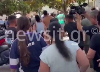 Ηλεία: Φυγάδευσαν τον 37χρονο δολοφόνο της Βασιλικής – Πλήθος κόσμου αποπειράθηκε να τον λιντσάρει