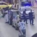 Μετανάστης δέρνει αστυνομικό στη Κυψέλη – Σοκαριστικό βίντεο