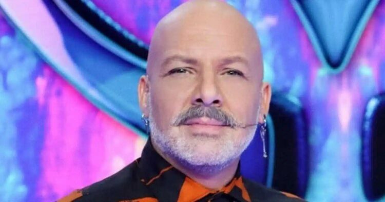 Νίκος Μουτσινάς: «Θέλω δύο παιδιά – Αν μποροúσα θα ήθελα και να τα κuοφορńσω»