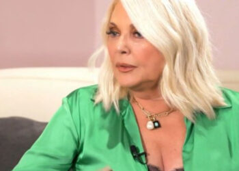 Όλοι χειροκροτούν τη Ρούλα Κορομηλά: Είπε για την Ζήνα Κουτσελίνη και τον Απόστολο Λύτρα όσα δεν τόλμησε κανείς