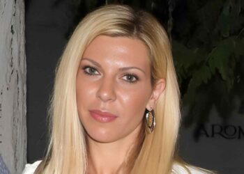 Ζήνα Κουτσελίνη: Η ατάκα για τα τσίζμπεργκερ και το τρολάρισμα στα social media