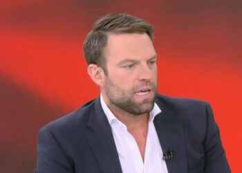 Με νέο, αξύριστο λουκ ο Κασσελάκης – Ο πιο όμορφος Έλληνας, τρελάθηκαν άντρες γυναίκες