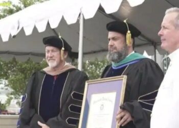 Βαγγέλης Μαρινάκης : Επίτιμος Διδάκτωρ στη Ναυτική Ακαδημία της Μασαχουσέτης