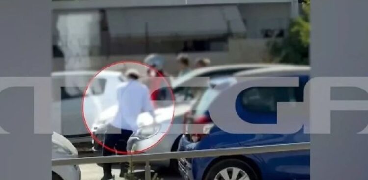 Βίντεο – σοκ: Οδηγός επιτέθηκε και παρέσυρε  με το αυτοκίνητο του τον τέως δήμαρχο Ραφήνας