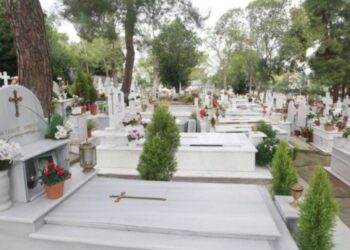 «Της έλειπαν και τα χρυσά και τα φυσικά δόντια» – Συγκλονιστική καταγγελία για βεβήλωση νεκρού