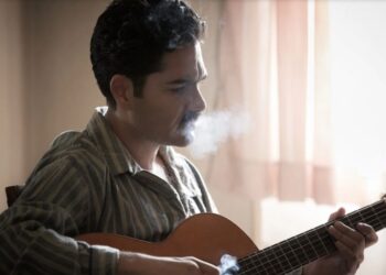 «Υπάρχω»: Κυκλοφόρησε το τρέιλερ με τον Χρήστο Μάστορα στο ρόλο του Στέλιου Καζαντζίδη