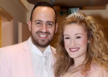 Γέννησε η Ιλάειρα Ζήση – Η φωτογραφία με τον Μαυρικίου και το νεογέννητο μέσα στο χειρουργείο